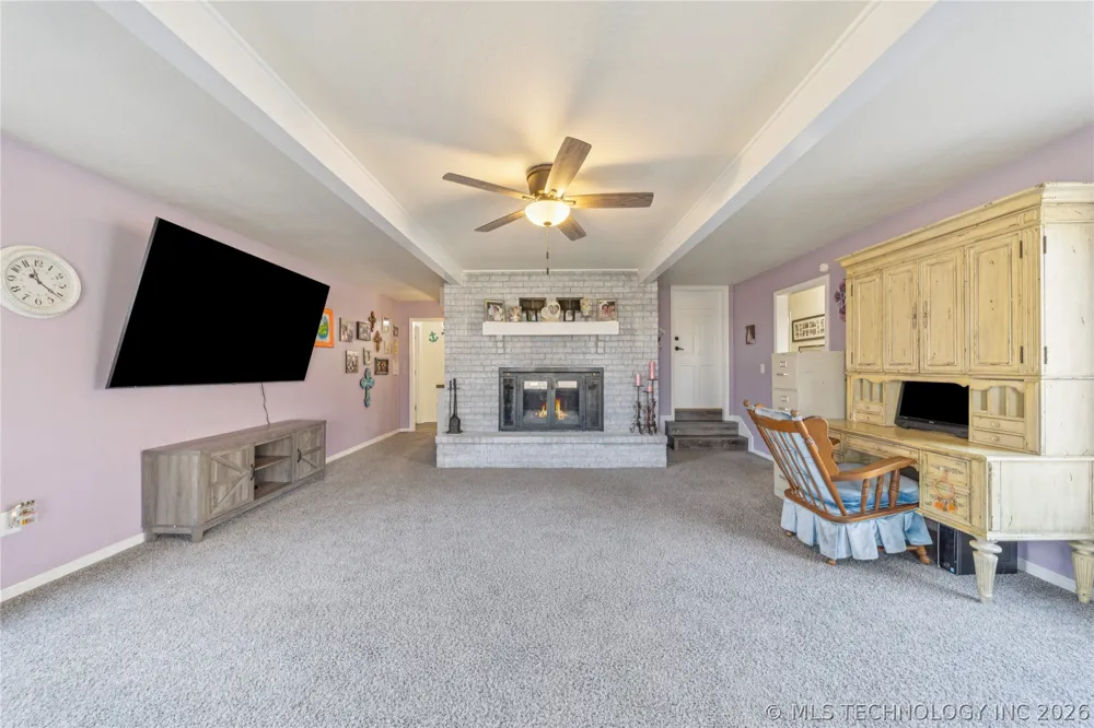 1701 Hopi Street Chouteau, OK 74337