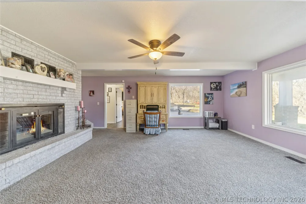 1701 Hopi Street Chouteau, OK 74337