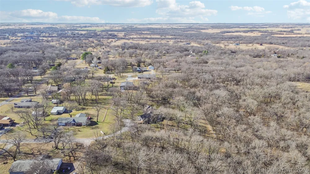 1701 Hopi Street Chouteau, OK 74337