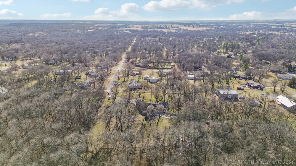 1701 Hopi Street Chouteau, OK 74337