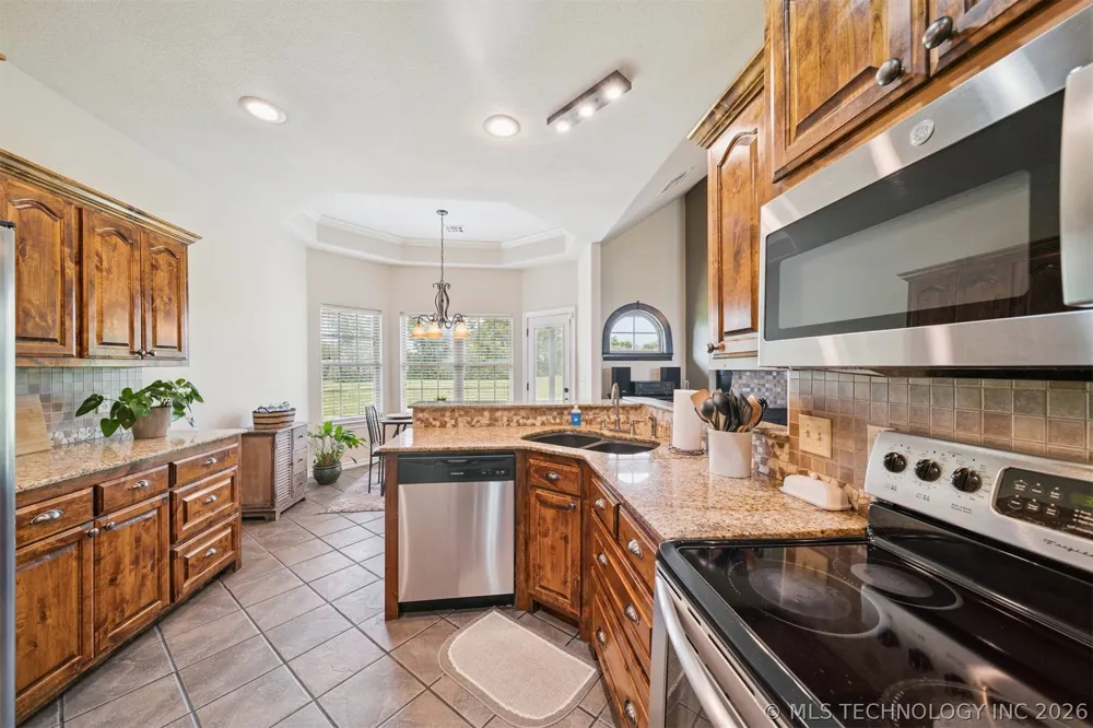 19687 E 595 ROAD Inola, OK 74036