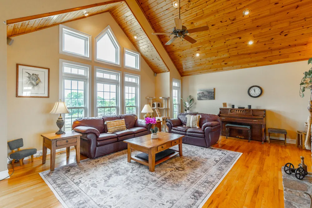7015 B And K Ranch Road Georgetown, TN 37336