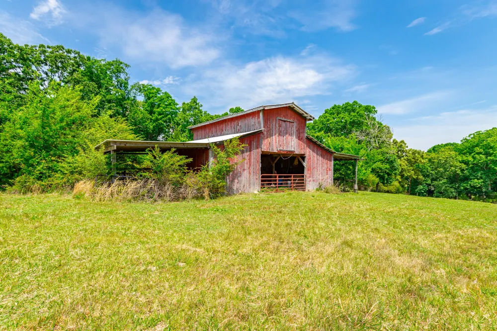 7015 B And K Ranch Road Georgetown, TN 37336
