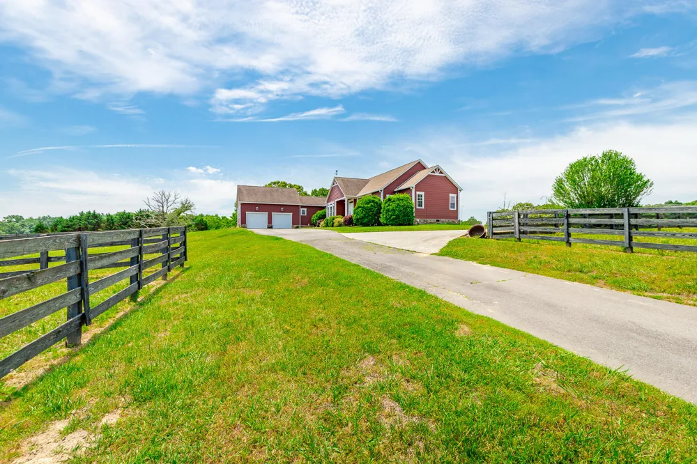 7015 B And K Ranch Road Georgetown, TN 37336