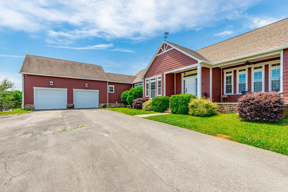 7015 B And K Ranch Road Georgetown, TN 37336