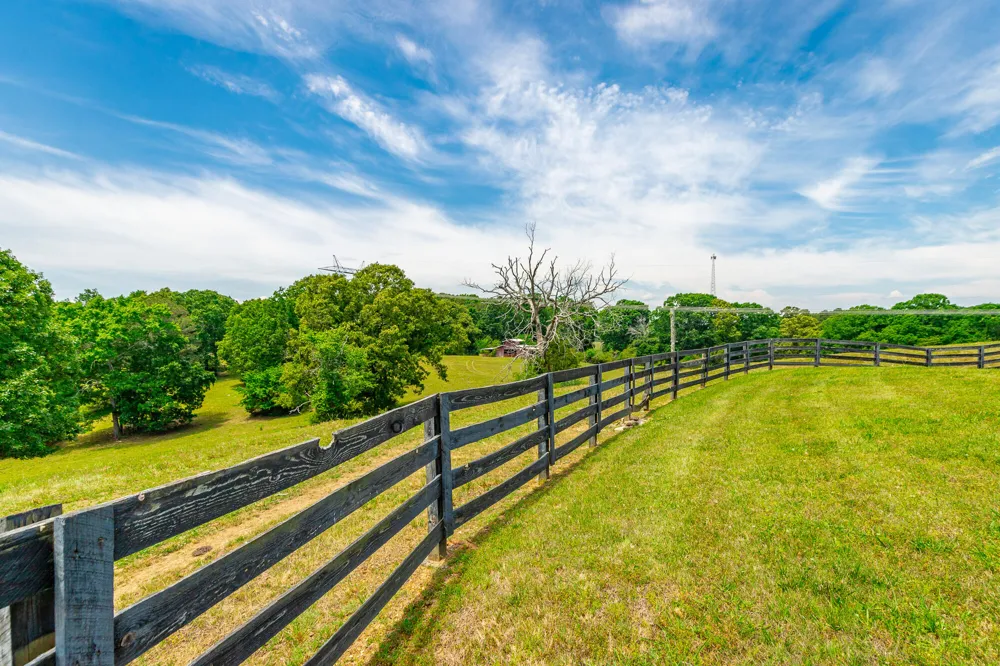 7015 B And K Ranch Road Georgetown, TN 37336