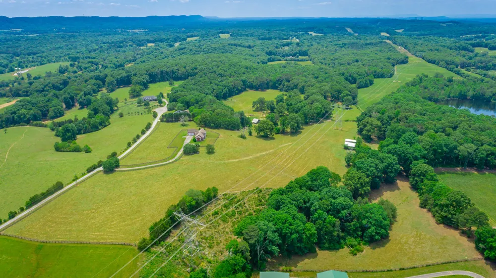 7015 B And K Ranch Road Georgetown, TN 37336