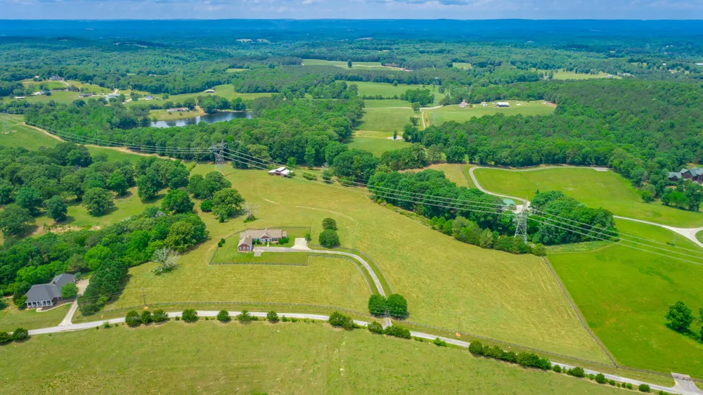 7015 B And K Ranch Road Georgetown, TN 37336