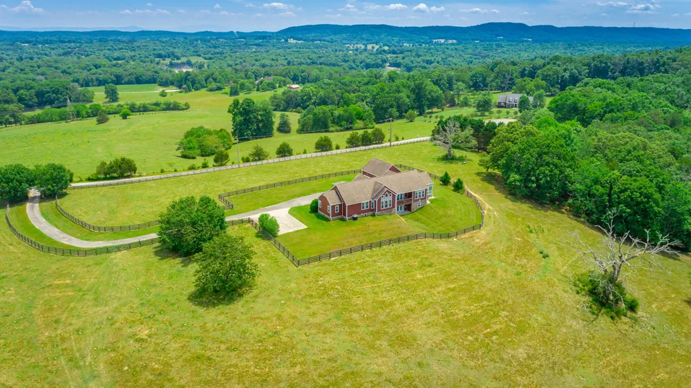 7015 B And K Ranch Road Georgetown, TN 37336