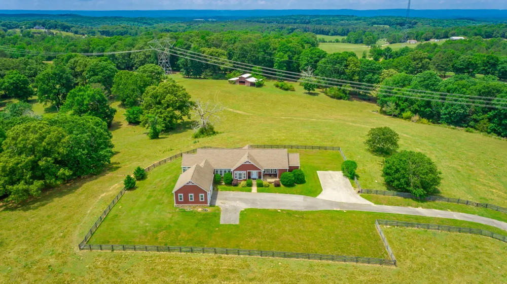 7015 B And K Ranch Road Georgetown, TN 37336
