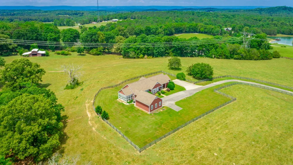 7015 B And K Ranch Road Georgetown, TN 37336