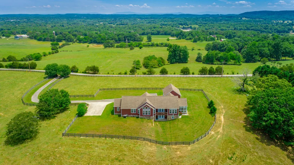 7015 B And K Ranch Road Georgetown, TN 37336