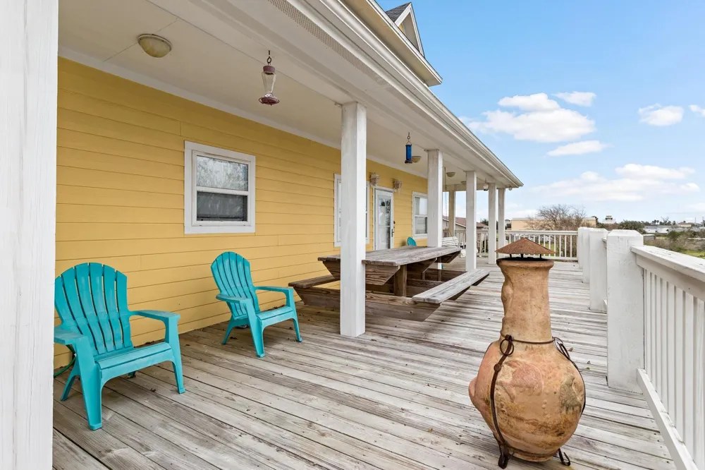 1216 Overton Avenue Port Bolivar, TX 77650