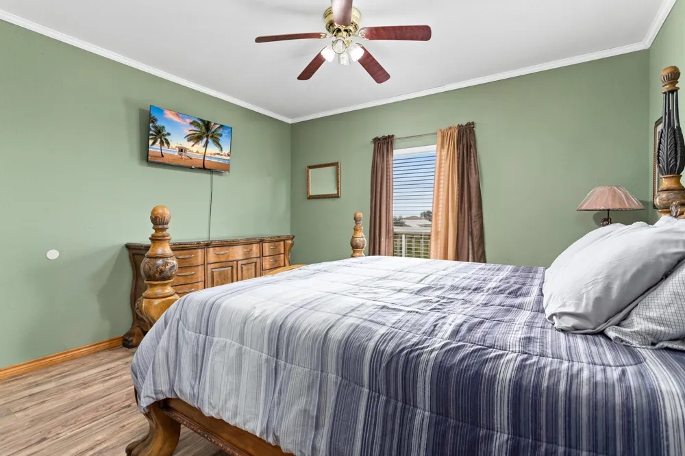 1216 Overton Avenue Port Bolivar, TX 77650
