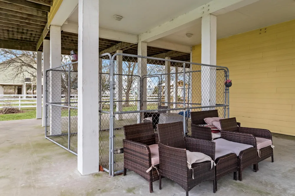 1216 Overton Avenue Port Bolivar, TX 77650