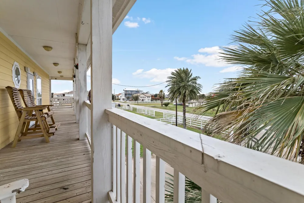 1216 Overton Avenue Port Bolivar, TX 77650