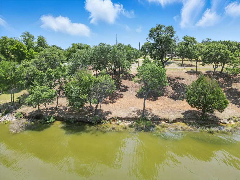 8501 Heron Drive Fort Worth, TX 76108