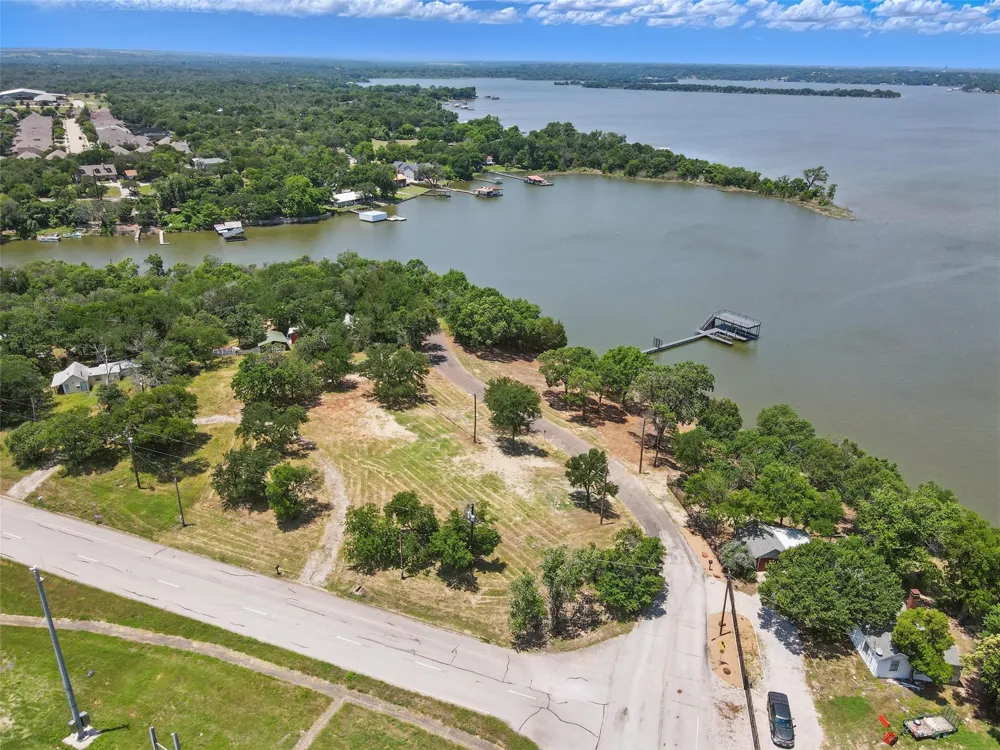 8501 Heron Drive Fort Worth, TX 76108