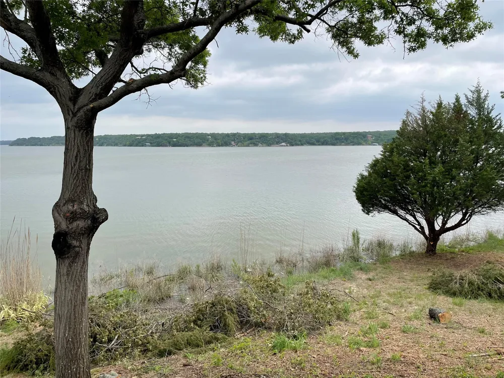 8501 Heron Drive Fort Worth, TX 76108