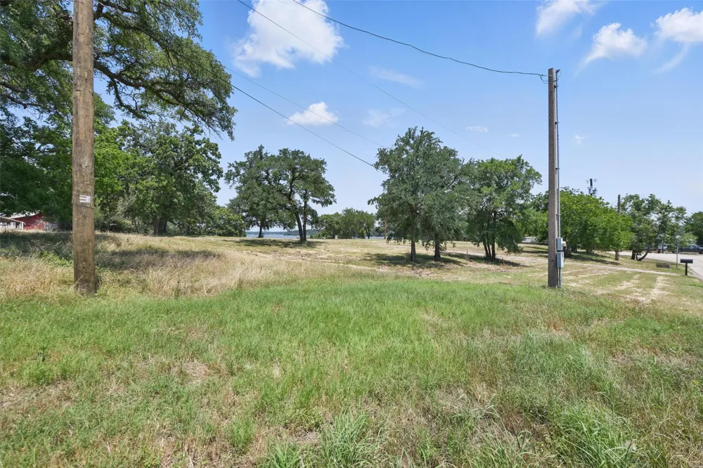 8501 Heron Drive Fort Worth, TX 76108