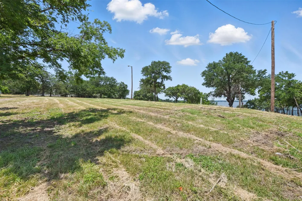 8501 Heron Drive Fort Worth, TX 76108