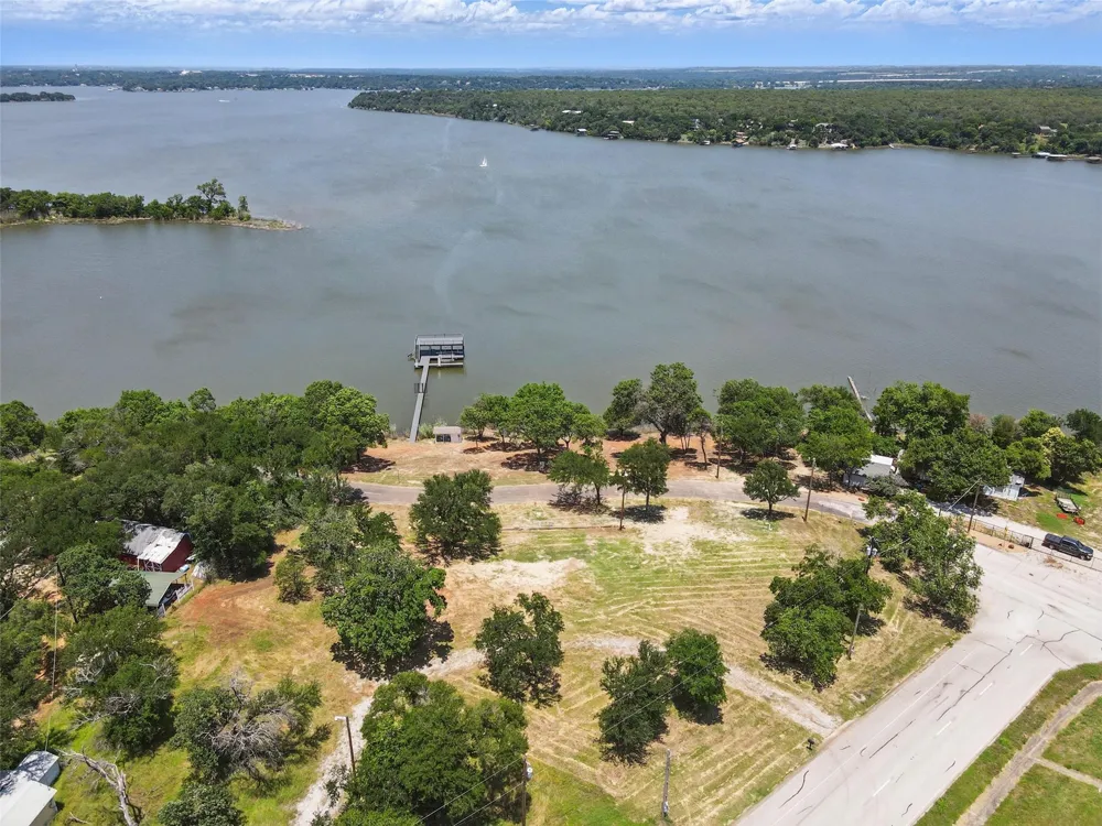 8501 Heron Drive Fort Worth, TX 76108