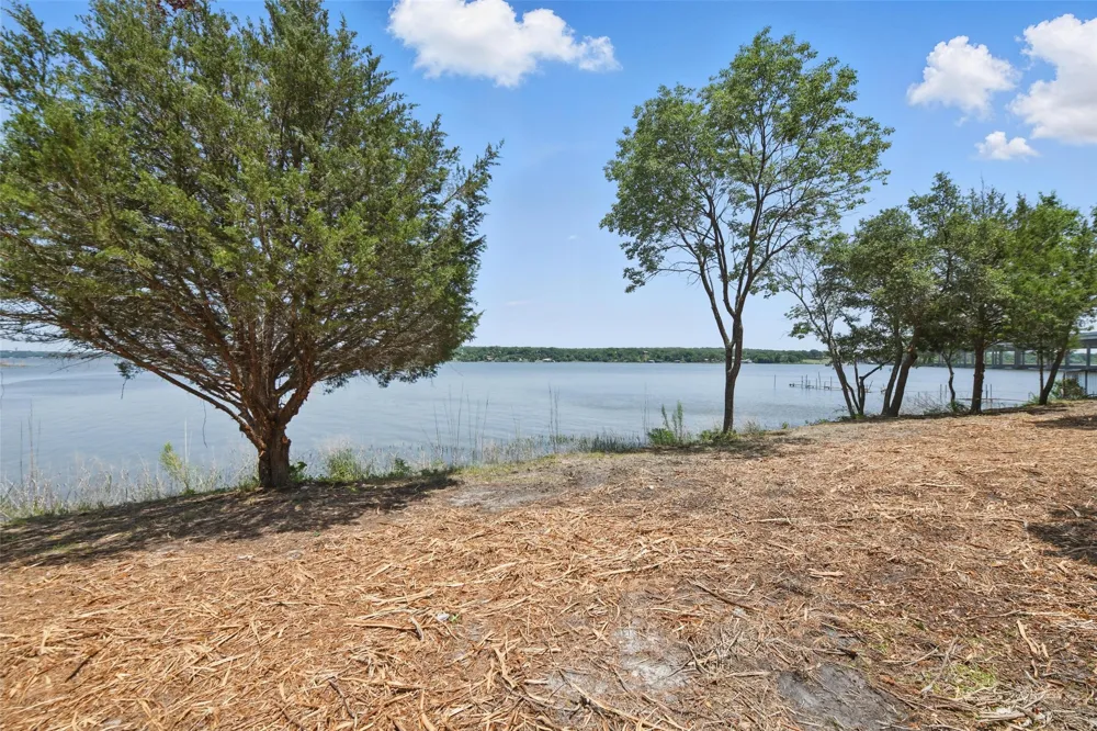 8501 Heron Drive Fort Worth, TX 76108