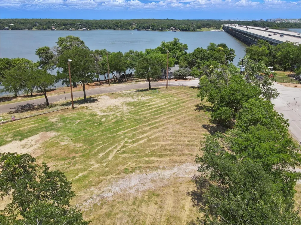 8501 Heron Drive Fort Worth, TX 76108
