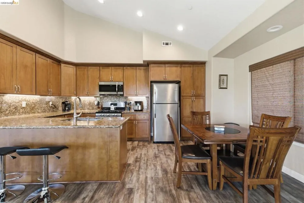 18272 Cara Lane Jamestown, CA 95327