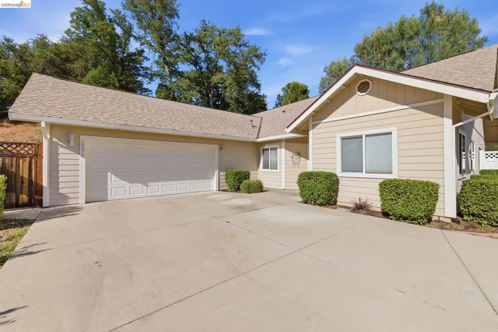 18272 Cara Lane Jamestown, CA 95327