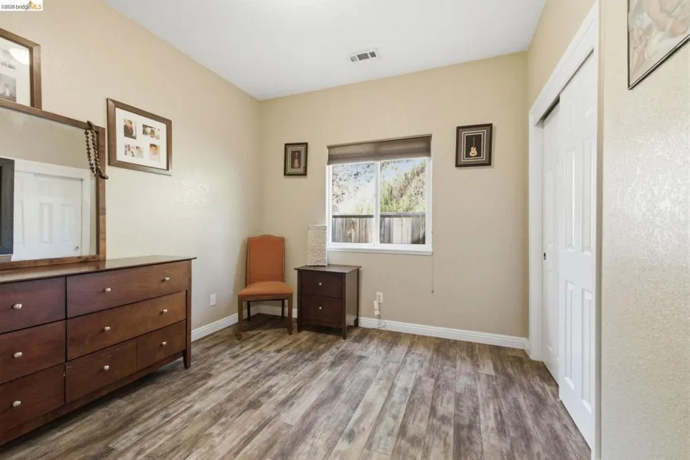 18272 Cara Lane Jamestown, CA 95327