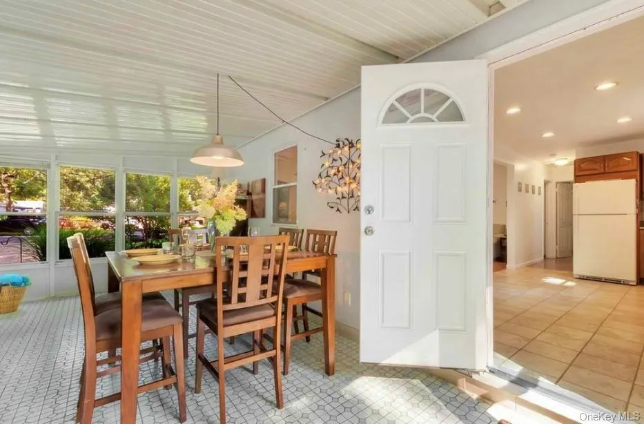 430 Grove Road Southold, NY 11971