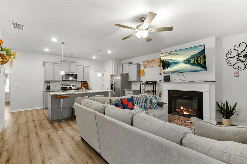 11649 Mendenhall Court Hampton, GA 30228
