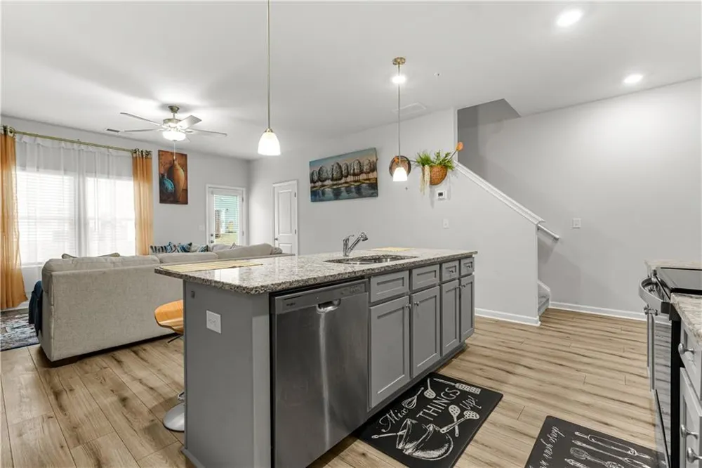 11649 Mendenhall Court Hampton, GA 30228