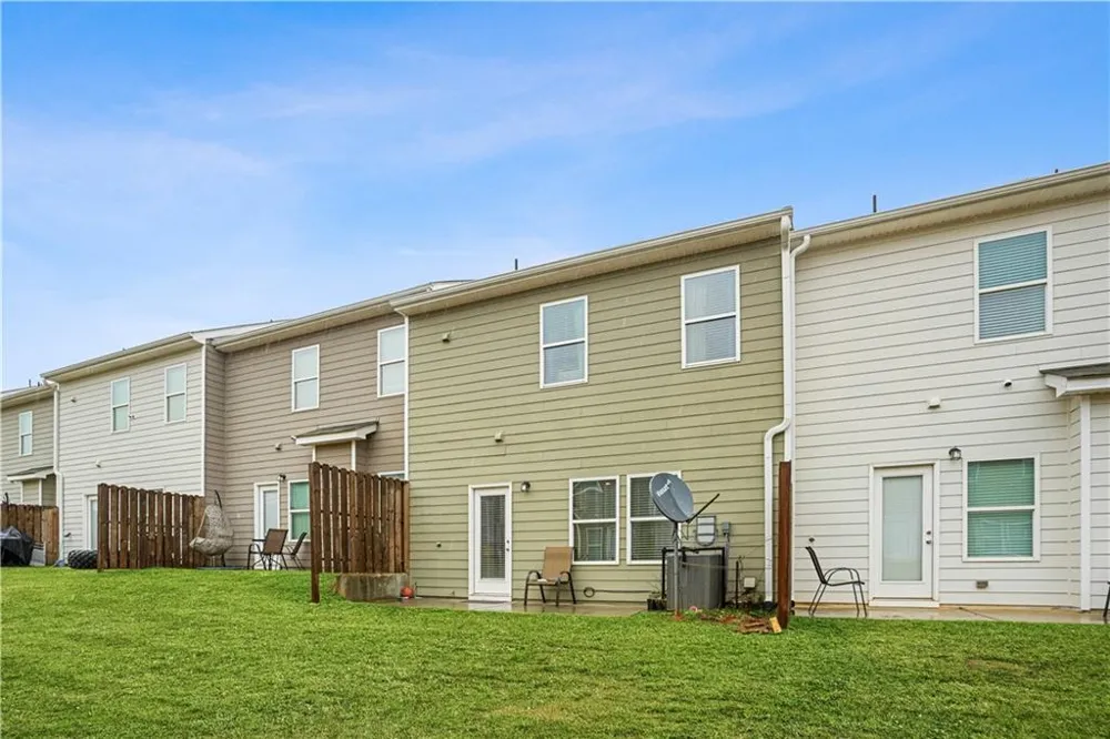 11649 Mendenhall Court Hampton, GA 30228