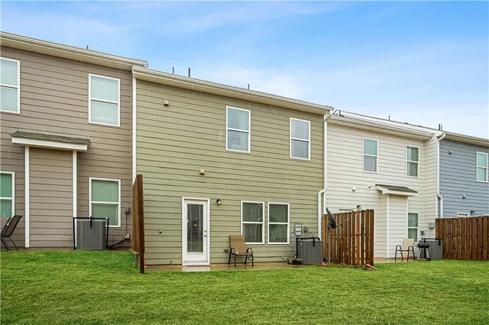 11649 Mendenhall Court Hampton, GA 30228