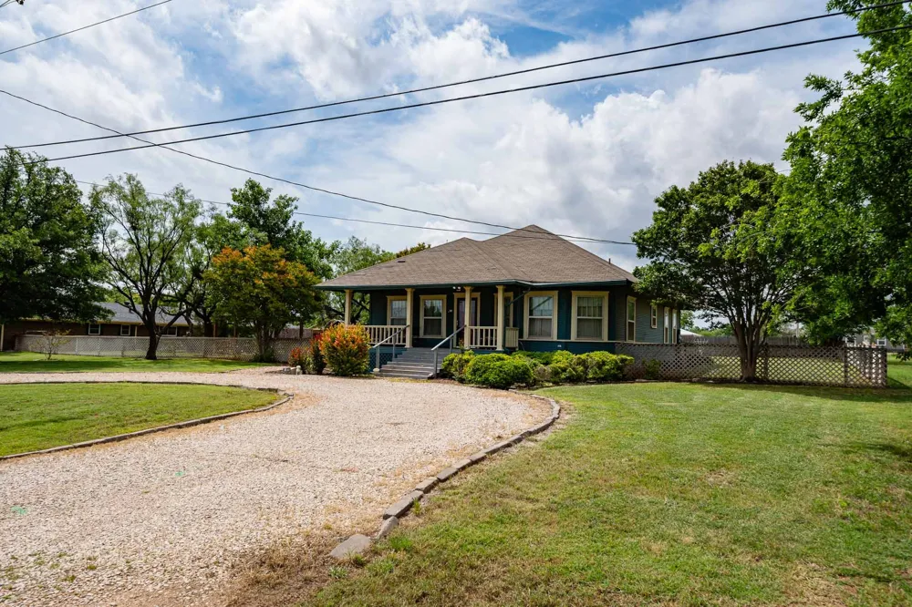 911 23rd Street Anson, TX 79501