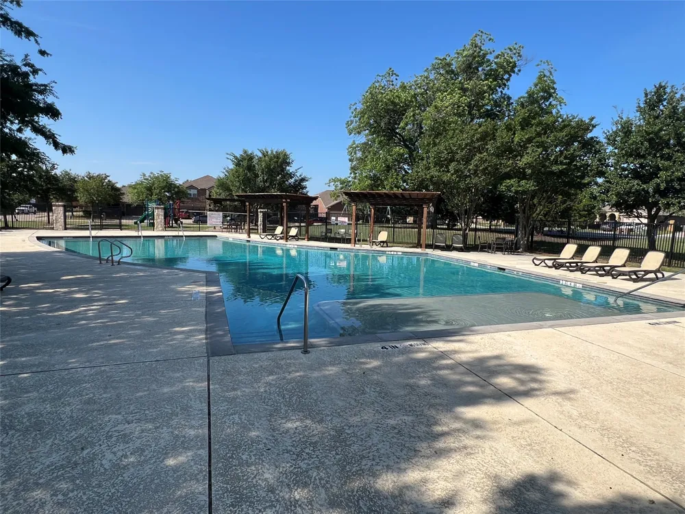 8824 Sagebrush Trail Cross Roads, TX 76227