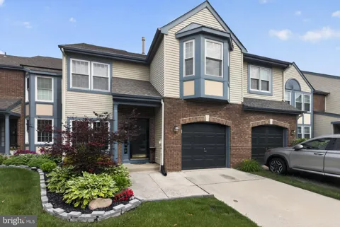 6 HILLTOP LANE
