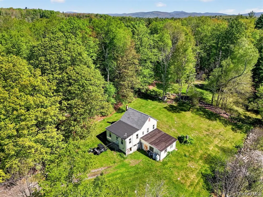 66-68 Spook Hole Road Ellenville, NY 12428