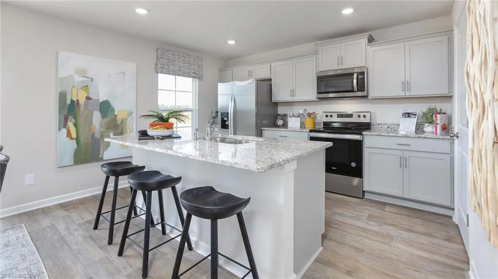 2447 Foxtail Lane Yadkinville, NC 27055