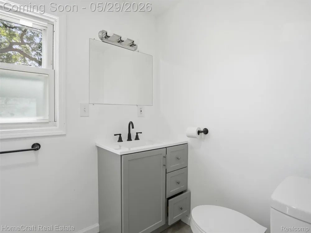 31245 BEVERLY ROAD Romulus City, MI 48174