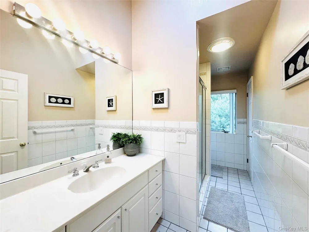 40 Hilltop Road Southampton, NY 11968