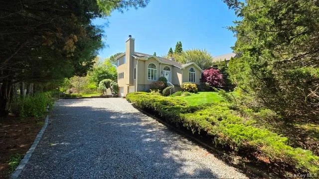 40 Hilltop Road Southampton, NY 11968