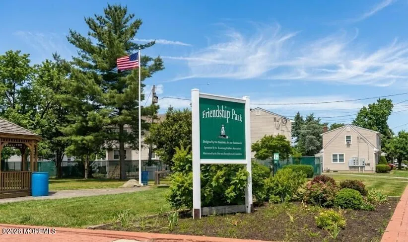 8 Lincoln Court Keansburg, NJ 07734