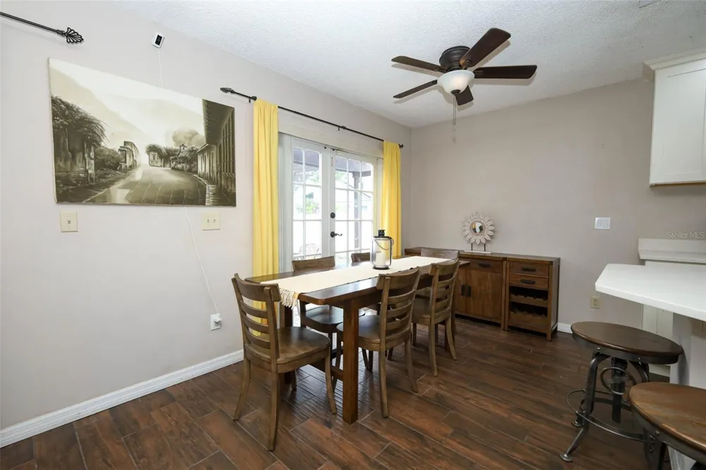 1152 TWIN RIVERS BOULEVARD Oviedo, FL 32766