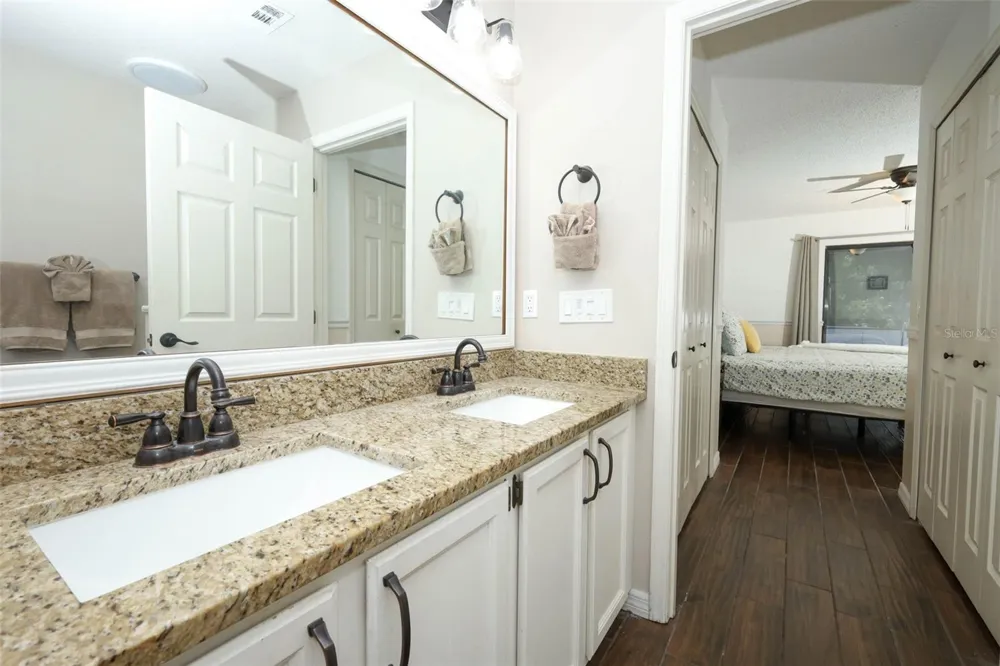 1152 TWIN RIVERS BOULEVARD Oviedo, FL 32766