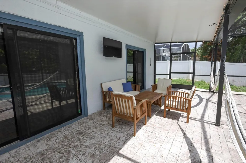 1152 TWIN RIVERS BOULEVARD Oviedo, FL 32766