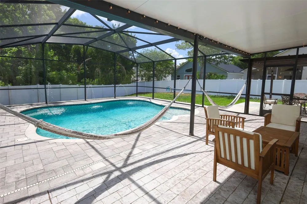 1152 TWIN RIVERS BOULEVARD Oviedo, FL 32766