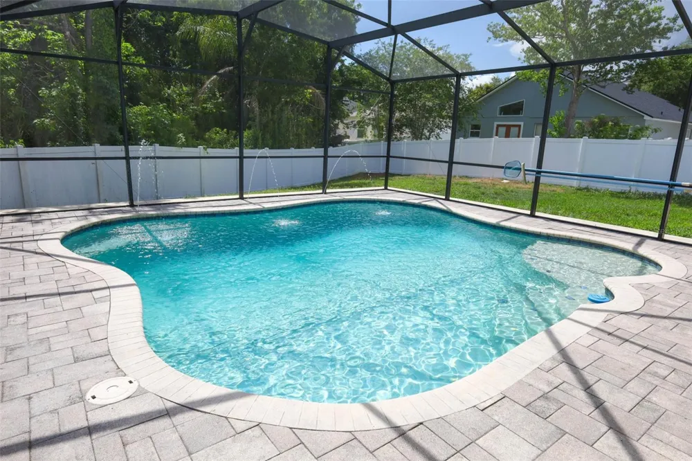 1152 TWIN RIVERS BOULEVARD Oviedo, FL 32766